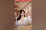 一夜爆红！网红主播抖阴惊现直播间，引发粉丝热议