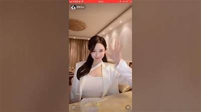 一夜爆红！网红主播抖阴惊现直播间，引发粉丝热议