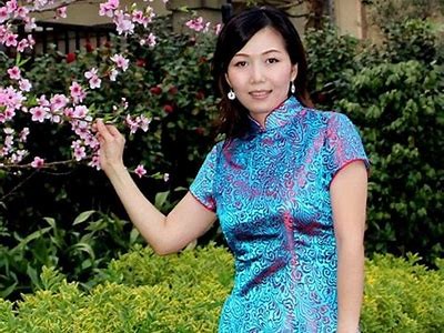 熟女魅力无限，震撼你的抖阴短视频世界！