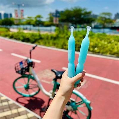 抖阴吃雪糕：夏季消暑的完美选择，你不可错过的美味体验