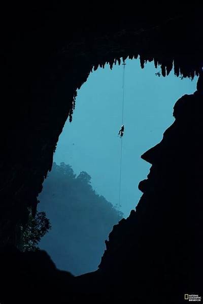 探索阴石山洞的神秘之旅：自然与历史的完美结合